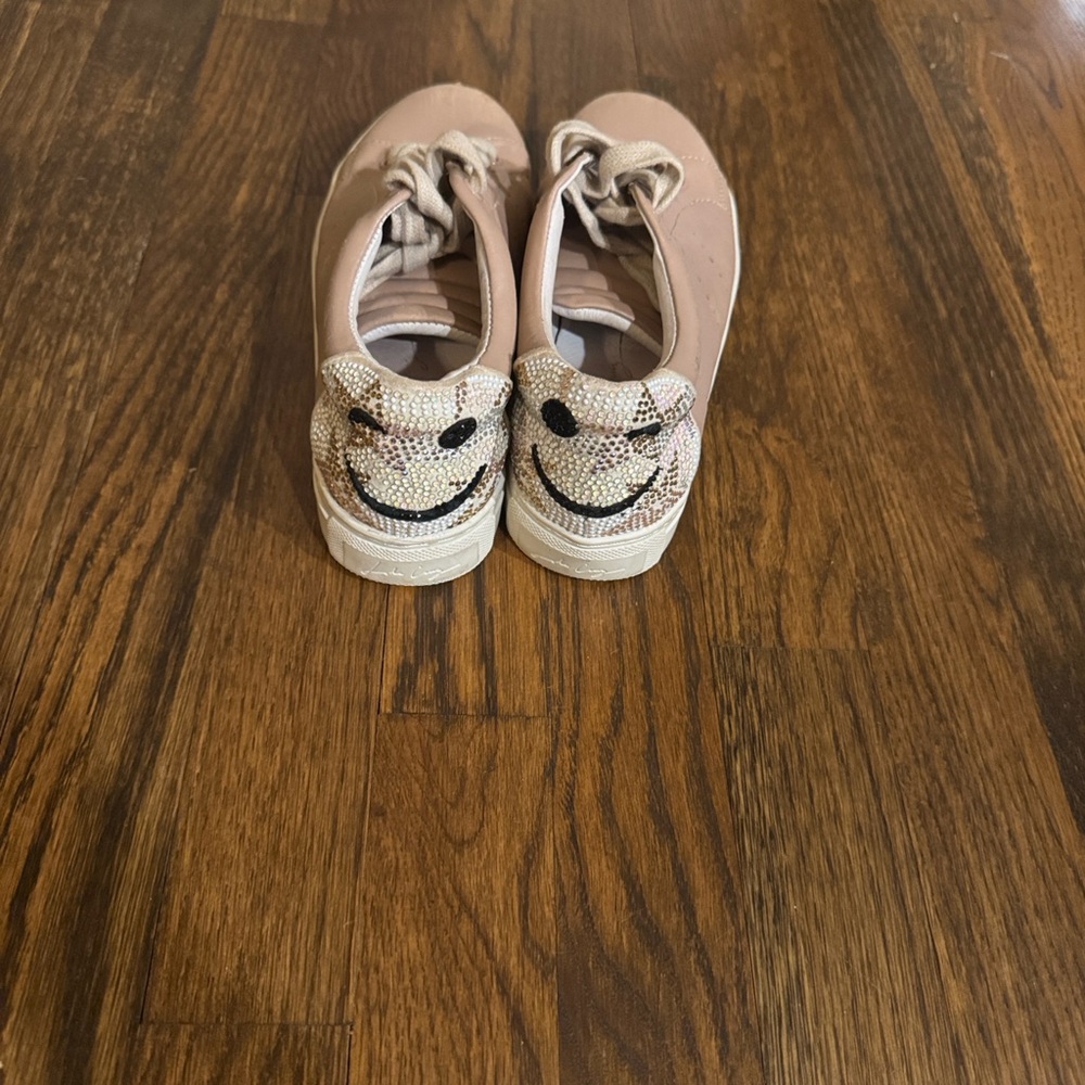 Lola Cruz Smiley Face Nude Women's Tan Sneakers. Size 37